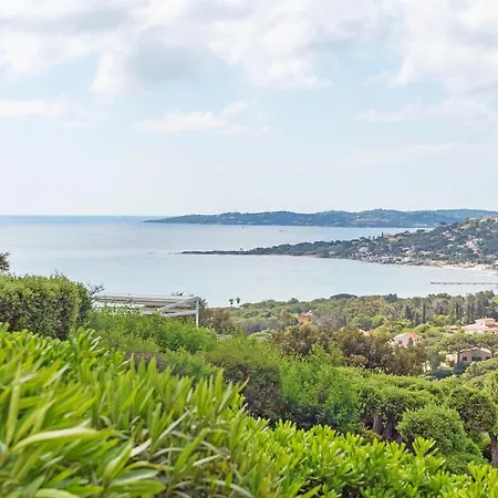 Le Ptit Zlatan, Vue Exceptionnelle Sur La Sainte-Maxime
