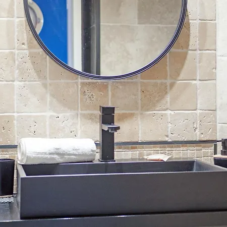 Apartment Le Ptit Zlatan, Vue Exceptionnelle Sur La Sainte-Maxime